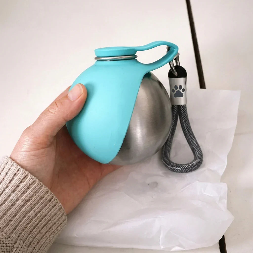 ⭐MAVONIQUECOSH®The 2-in-1 Dog Water Bottle & Bowl